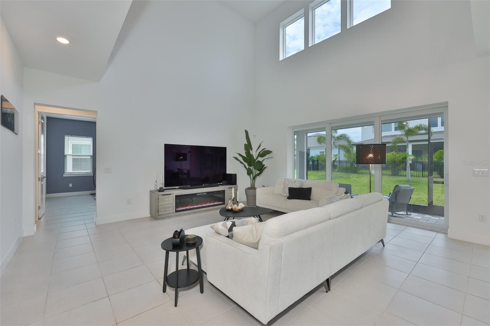 Living room - 6107 GOLDEN BEACH DR, APOLLO BEACH