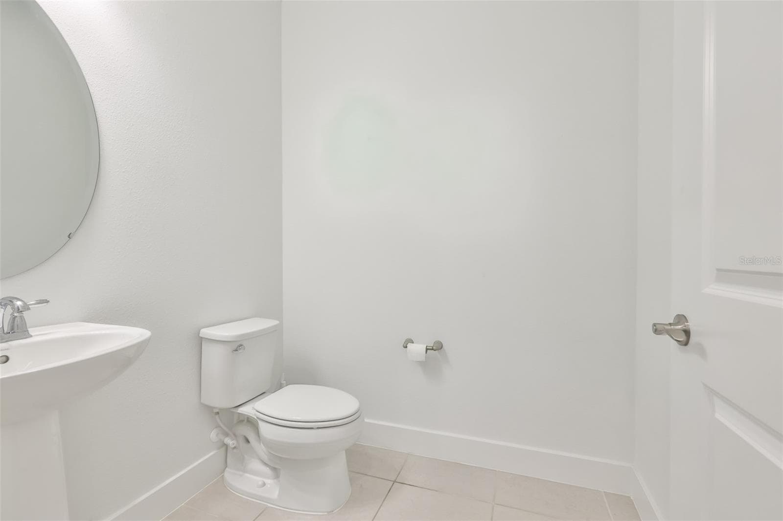Half bathroom - 6107 GOLDEN BEACH DR, APOLLO BEACH