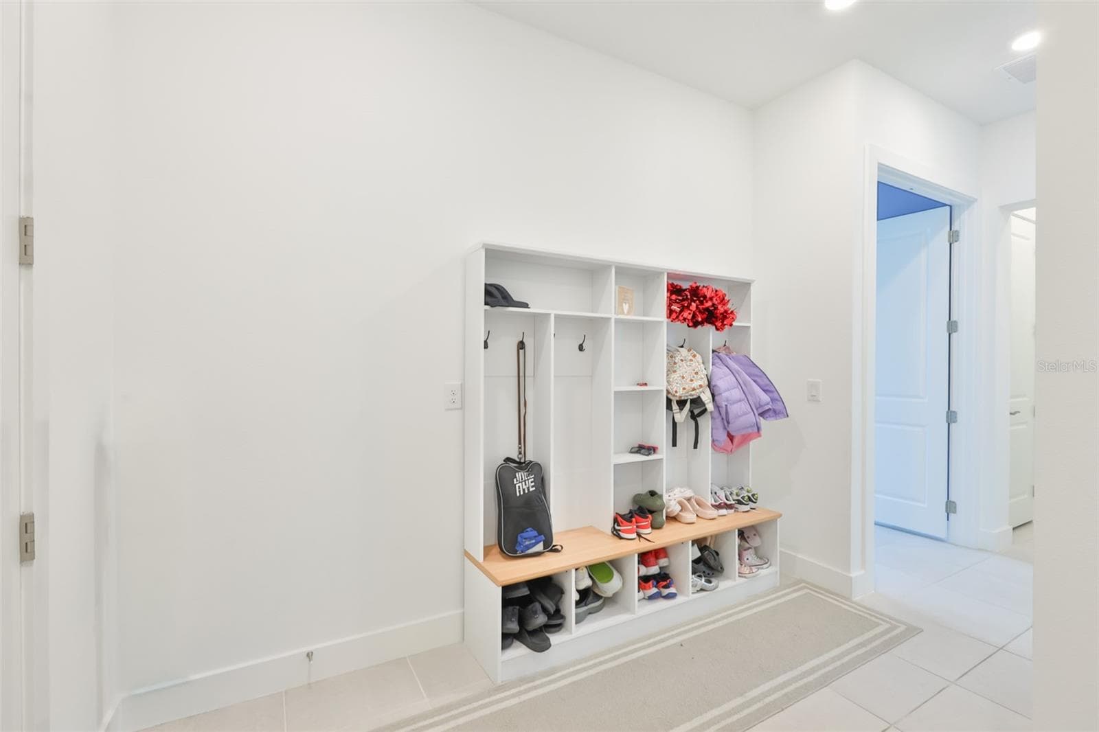 Mud room - 6107 GOLDEN BEACH DR, APOLLO BEACH