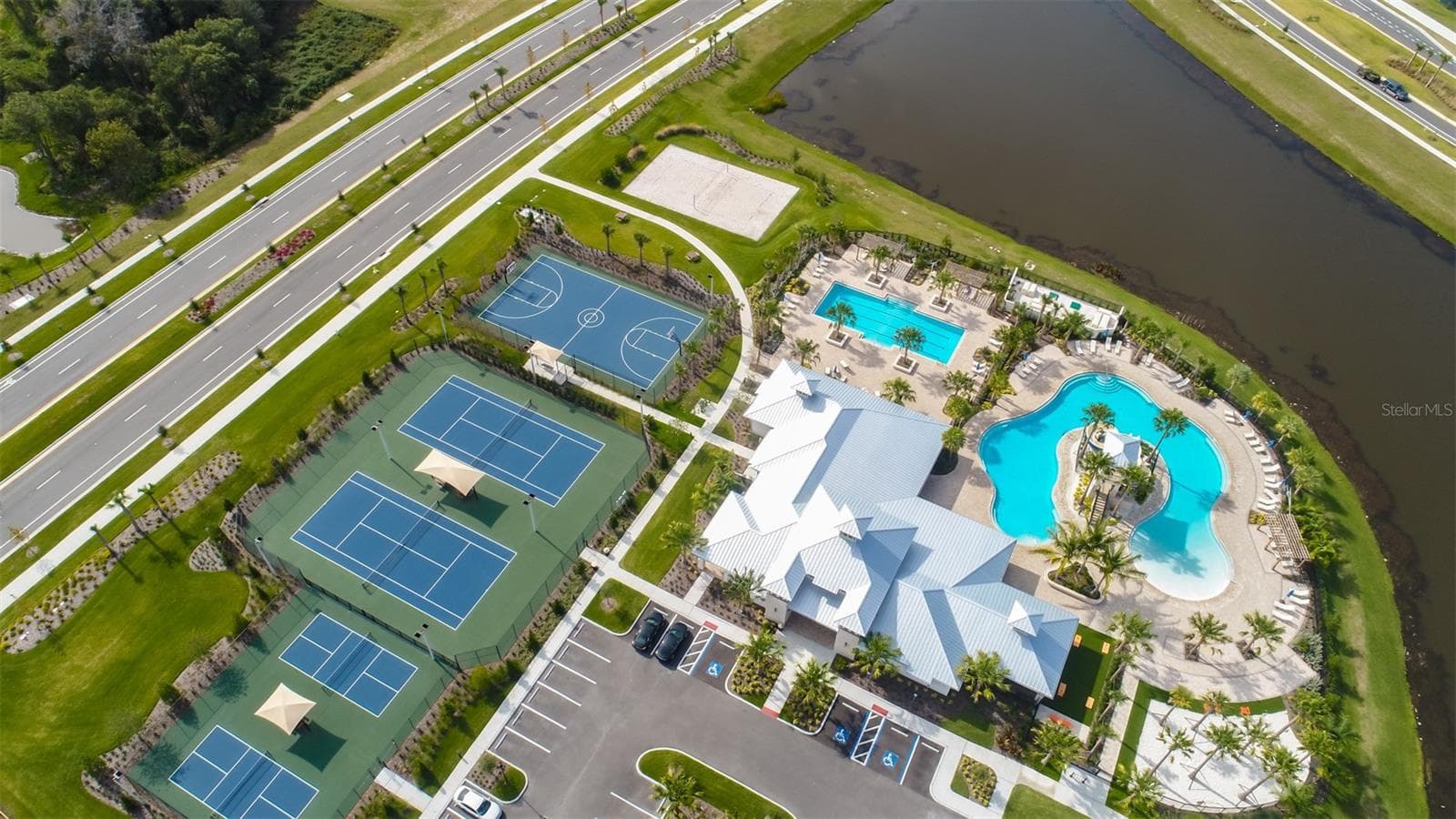 Waterset amenity - 6107 GOLDEN BEACH DR, APOLLO BEACH