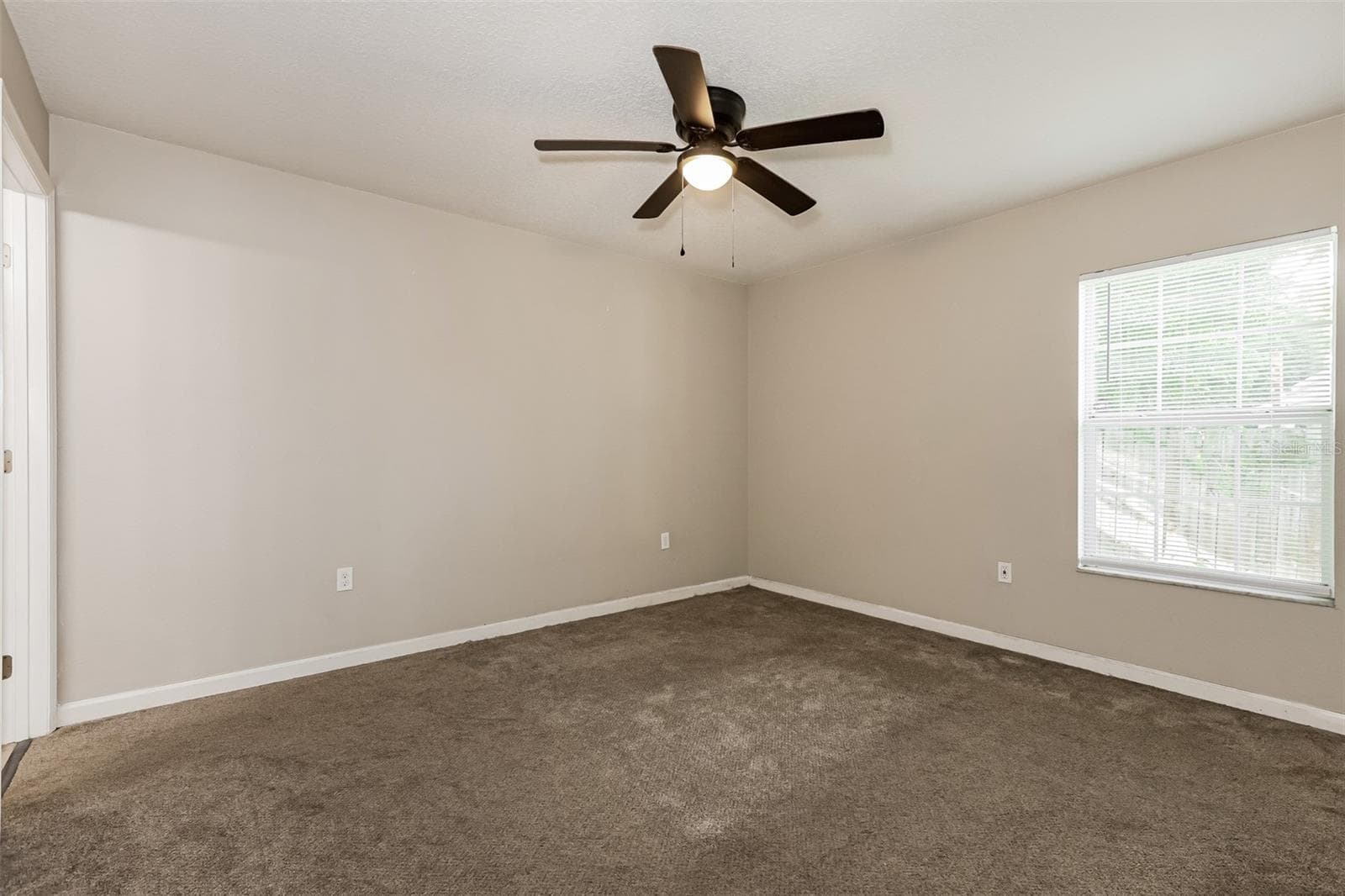 Single Family Residence at 1505 E CARACAS ST, TAMPA, photo 11 of 21