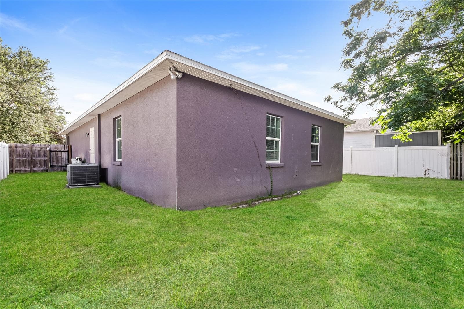 Single Family Residence at 1505 E CARACAS ST, TAMPA, photo 18 of 21