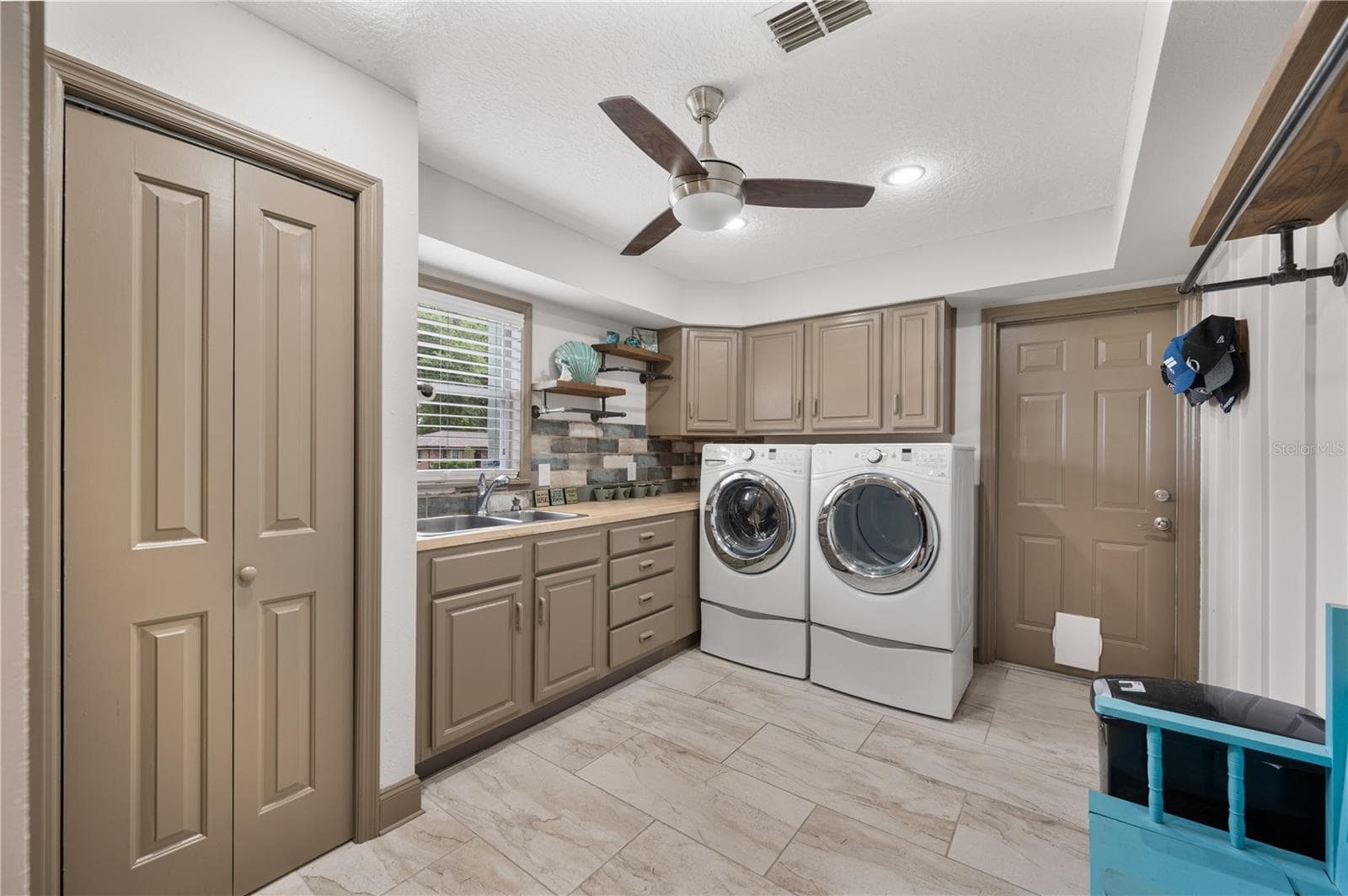 Single Family Residence at 4128 MATHER RD W, LAKELAND, photo 17 of 44