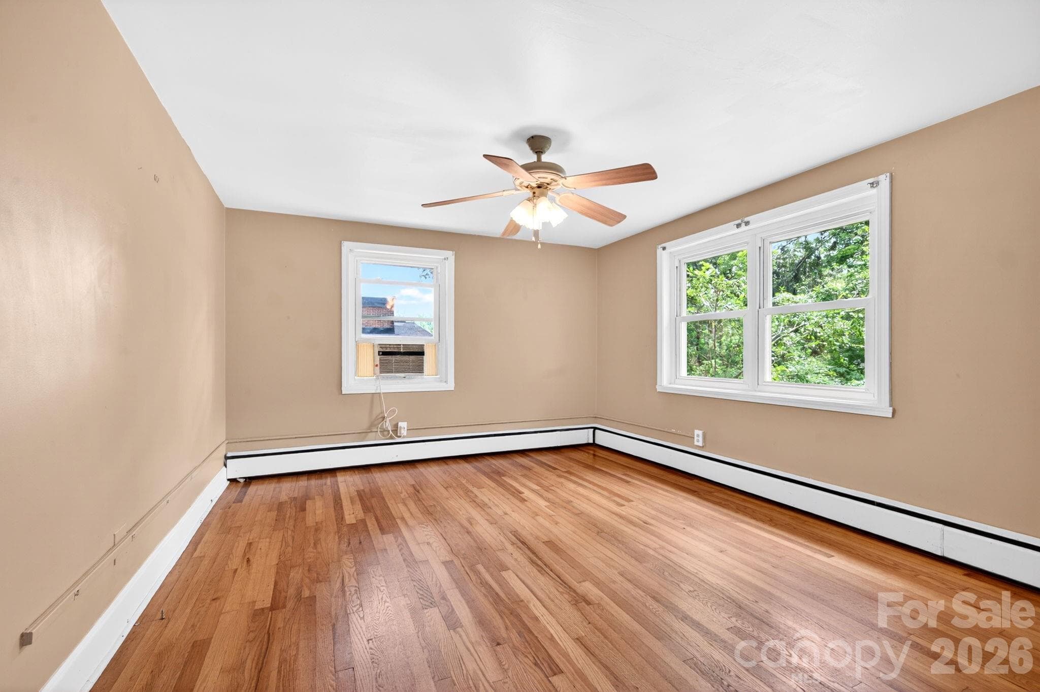 Bedroom 1 - 411 Hillcrest Circle, Hendersonville
