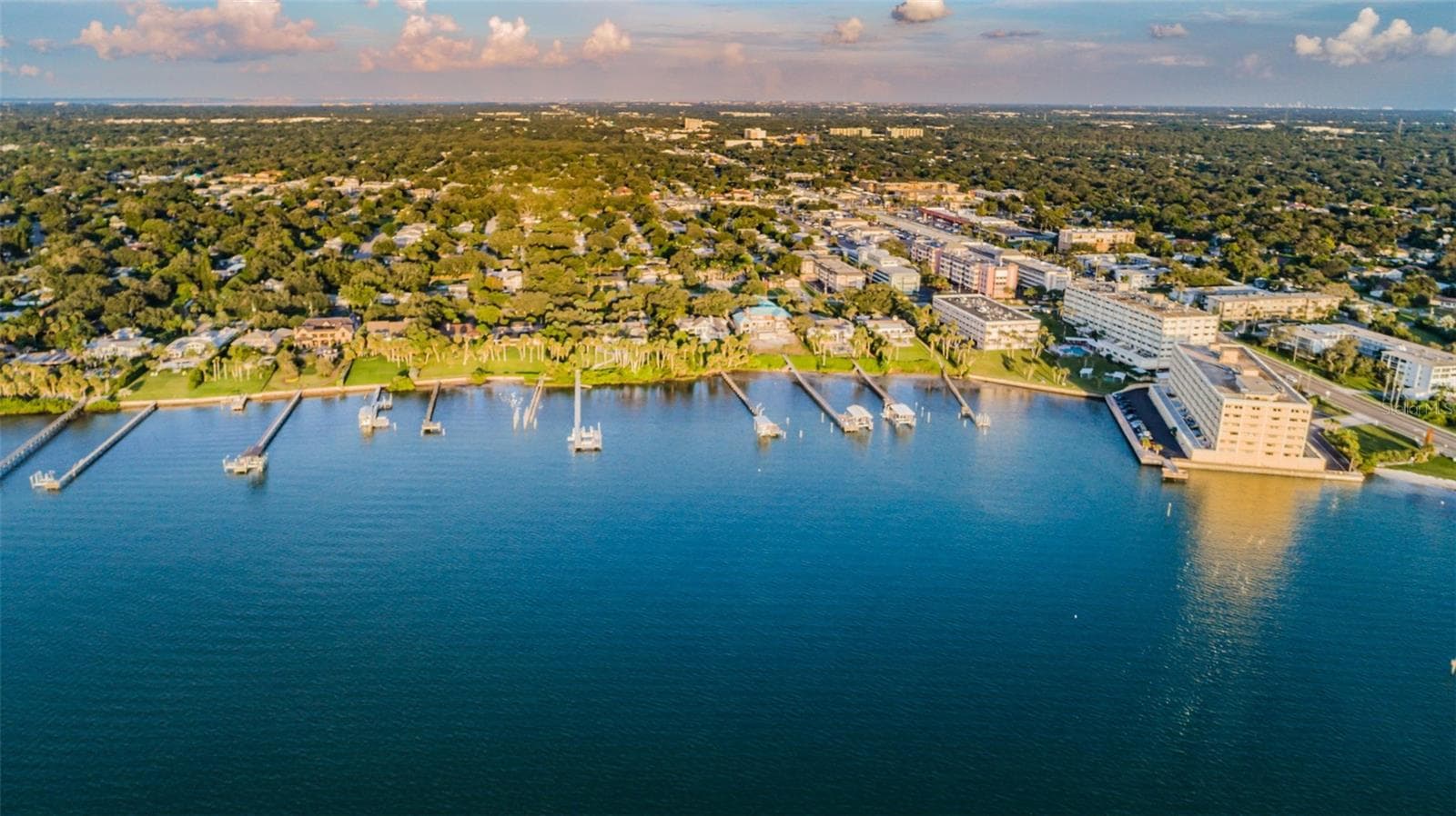 Million $$$ neighborhood - 100 BLUFF VIEW DR #608C, BELLEAIR BLUFFS