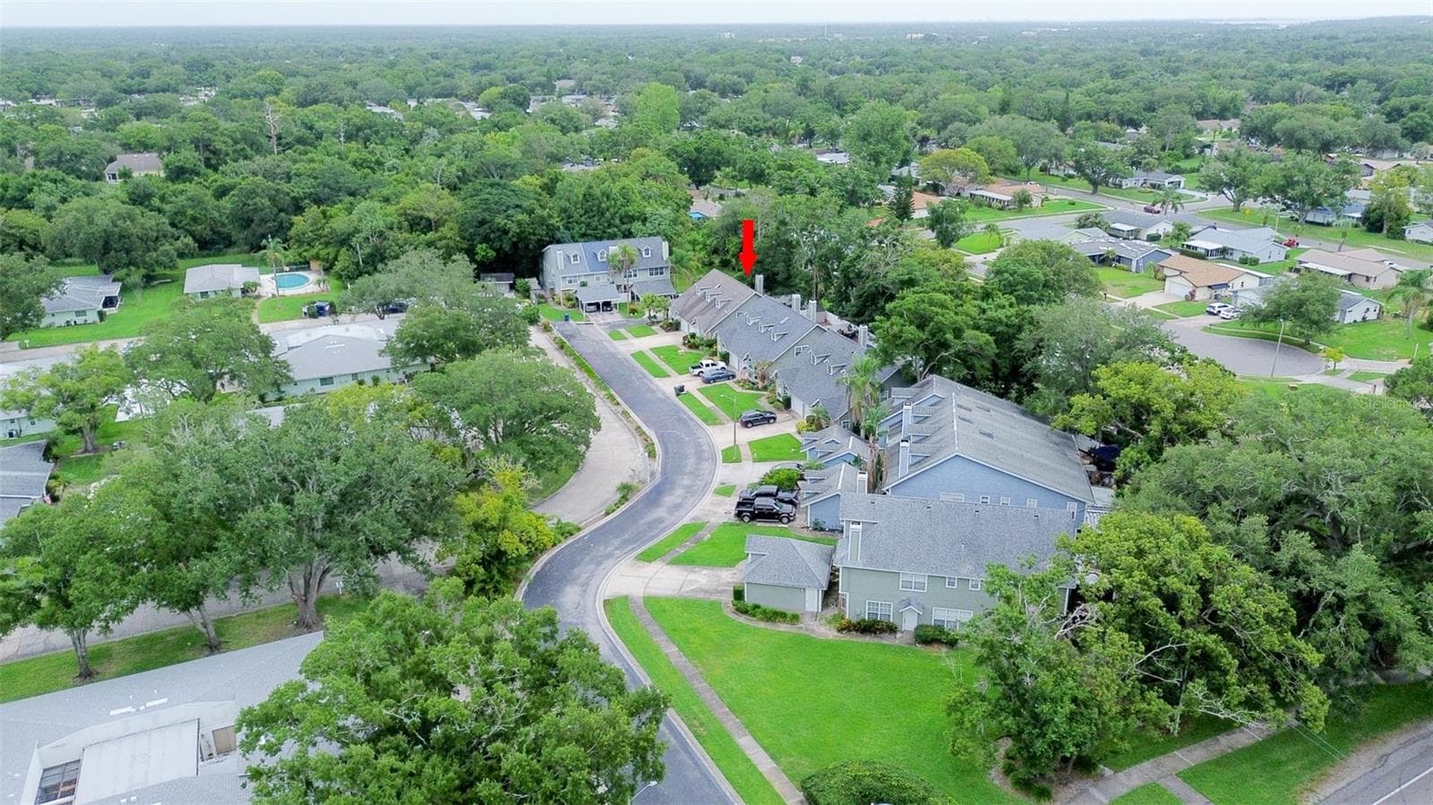 Single Family Residence at 2740 HAMBLE VILLAGE LN, PALM HARBOR, photo 2 of 64
