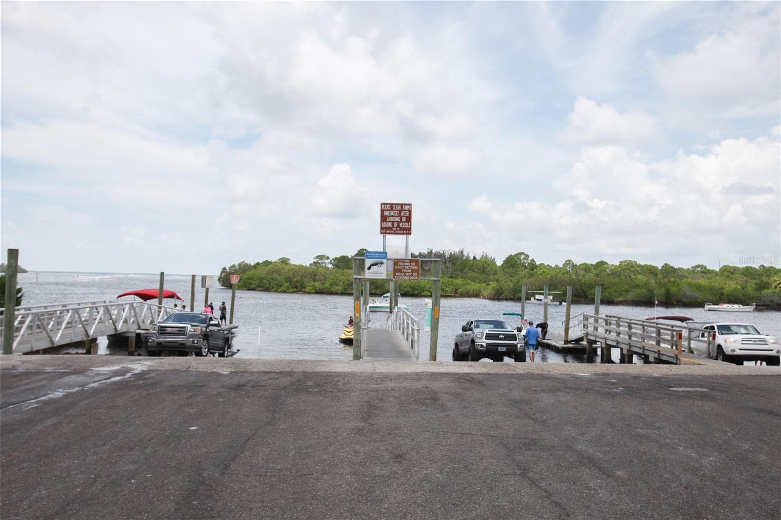 Single Family Residence at 2740 HAMBLE VILLAGE LN, PALM HARBOR, photo 62 of 64