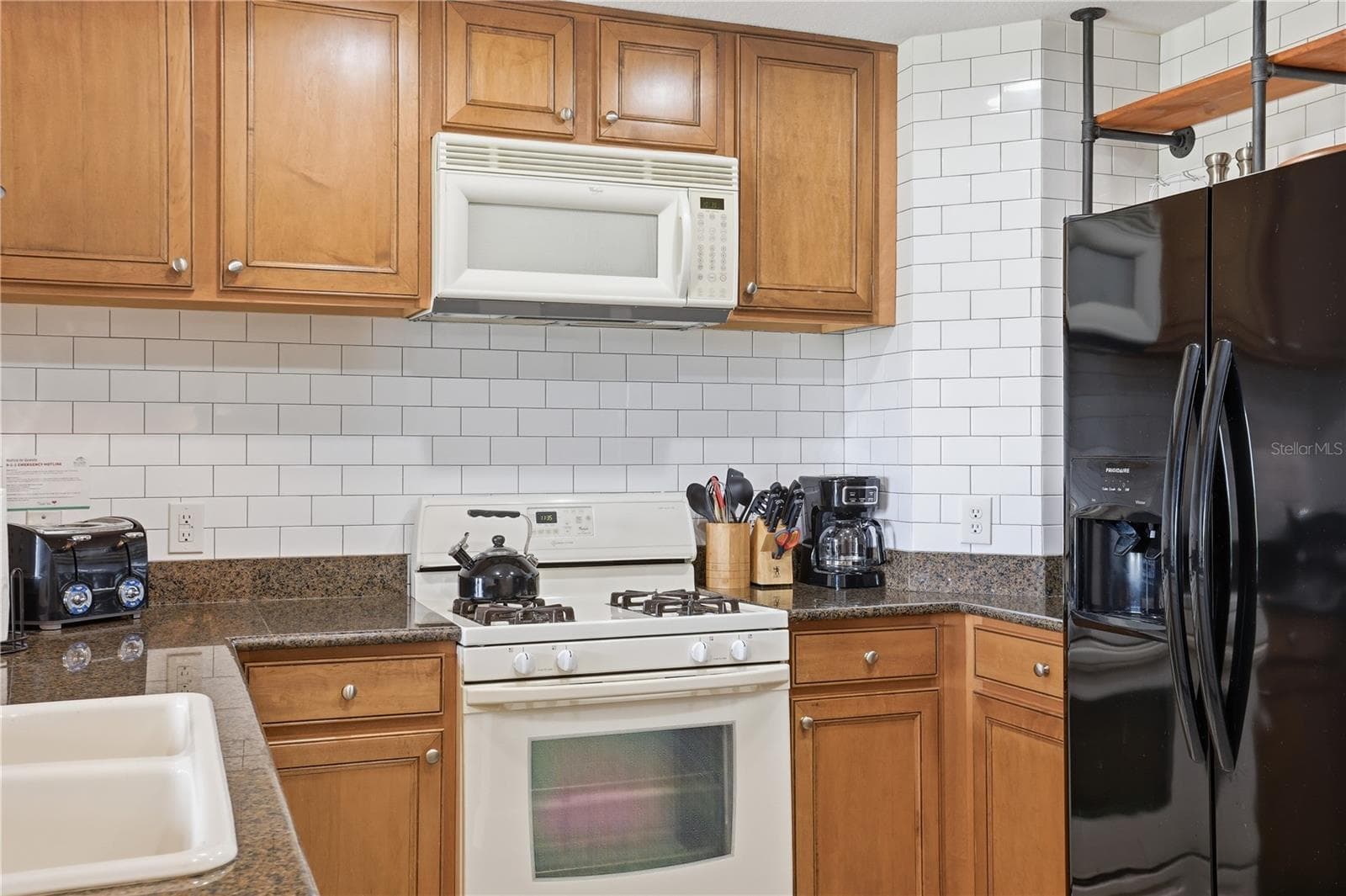 Updated backsplash - 7673 HERITAGE CROSSING WAY #102, REUNION