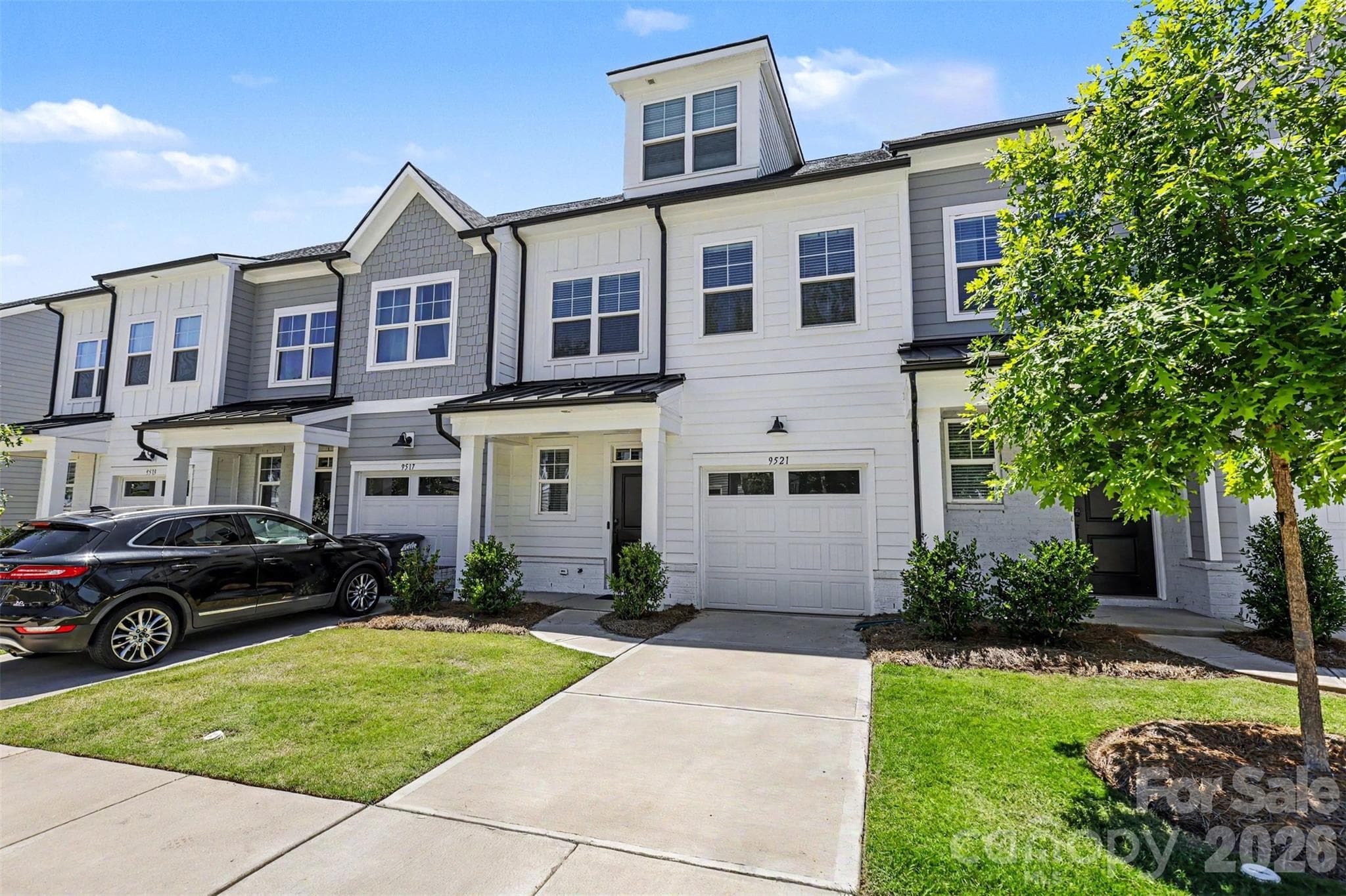 Townhouse at 9521 Munsing Drive, Charlotte, photo 2 of 34