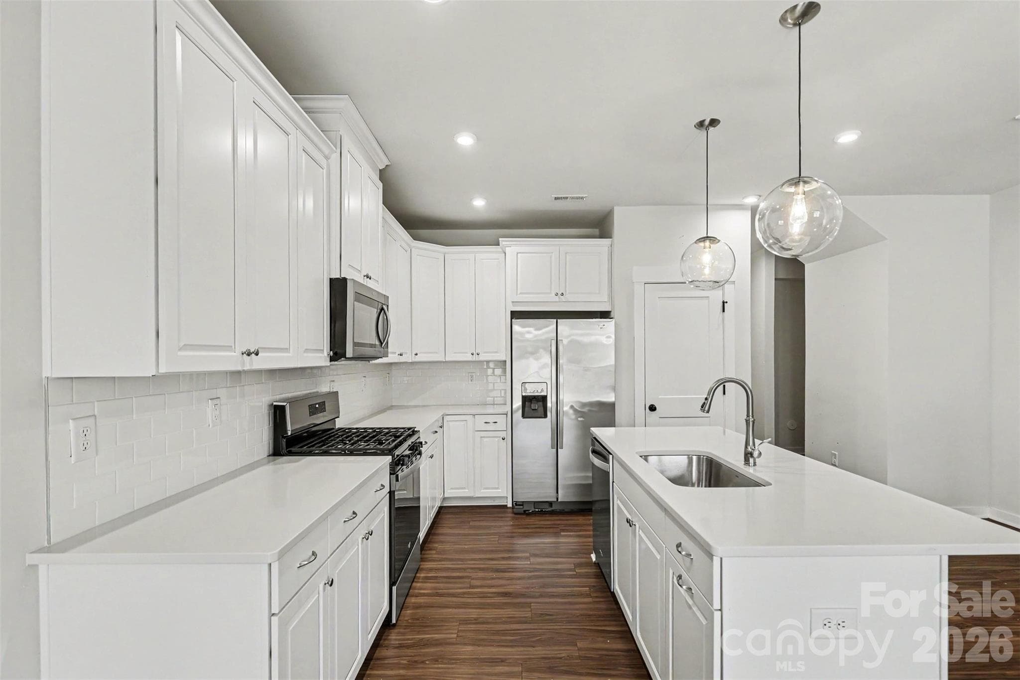 Townhouse at 9521 Munsing Drive, Charlotte, photo 9 of 34