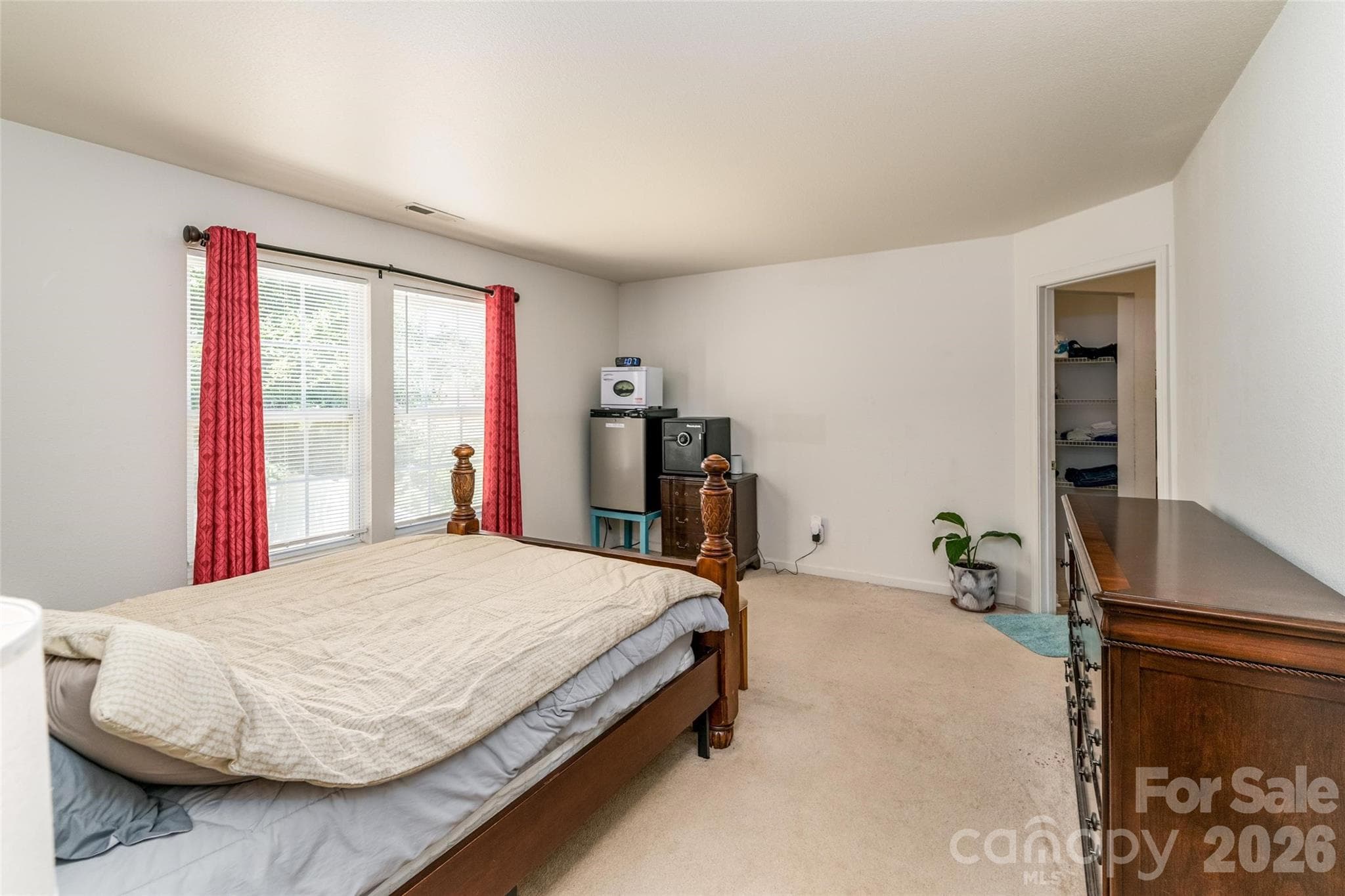 Single Family Residence at 7343 Fox Point Drive, Charlotte, photo 13 of 22