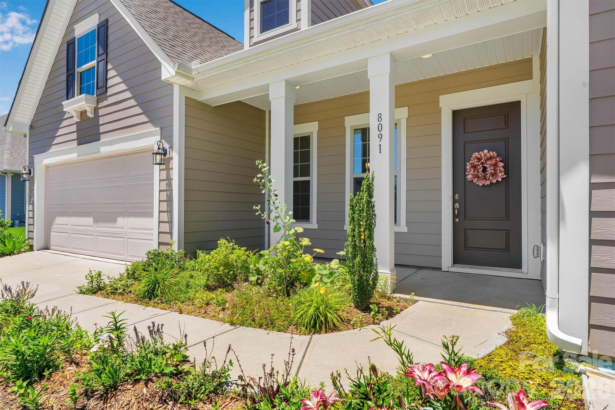 NEW PRICE + BUYER INCENTIVE: Receive a 1% lender credit toward closing costs when financing through the preferred lender (subject to lender terms and qualification). Ask for Details! - Denver