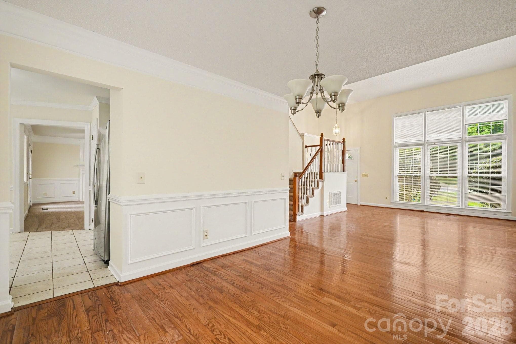 Single Family Residence at 7104 Kinsmore Lane, Charlotte, photo 8 of 31
