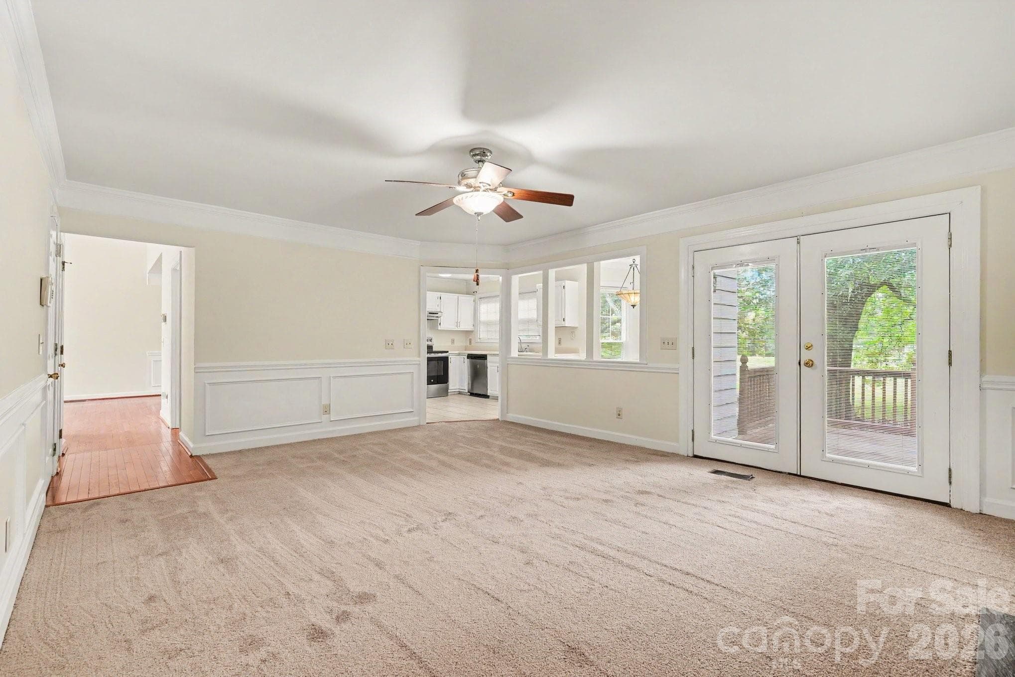 Single Family Residence at 7104 Kinsmore Lane, Charlotte, photo 17 of 31
