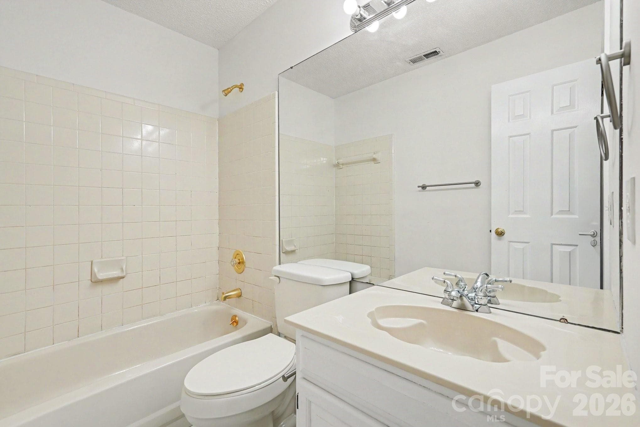 Single Family Residence at 7104 Kinsmore Lane, Charlotte, photo 24 of 31