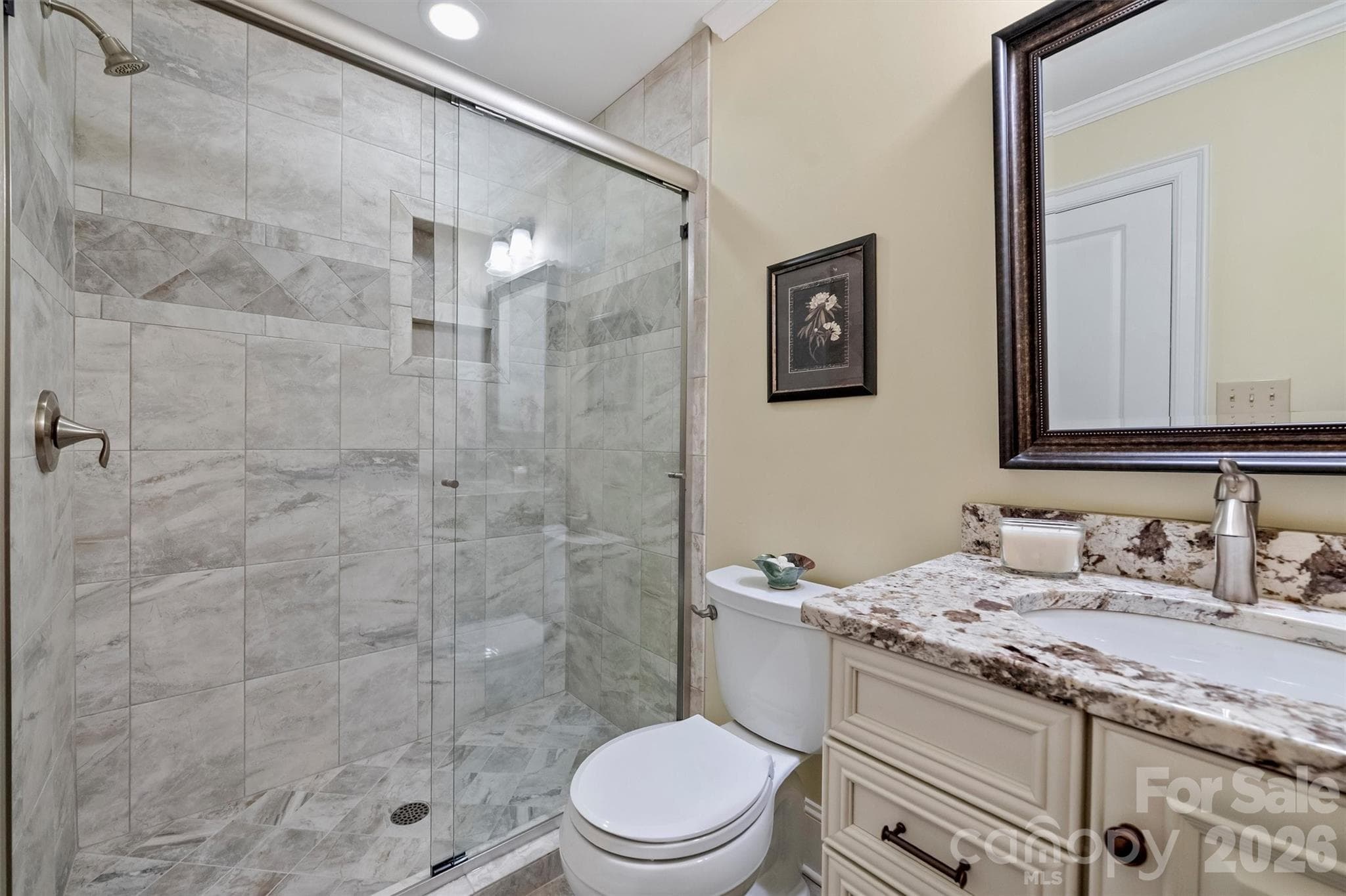 Full Bathroom - 929 Wessington Manor Lane, Fort Mill