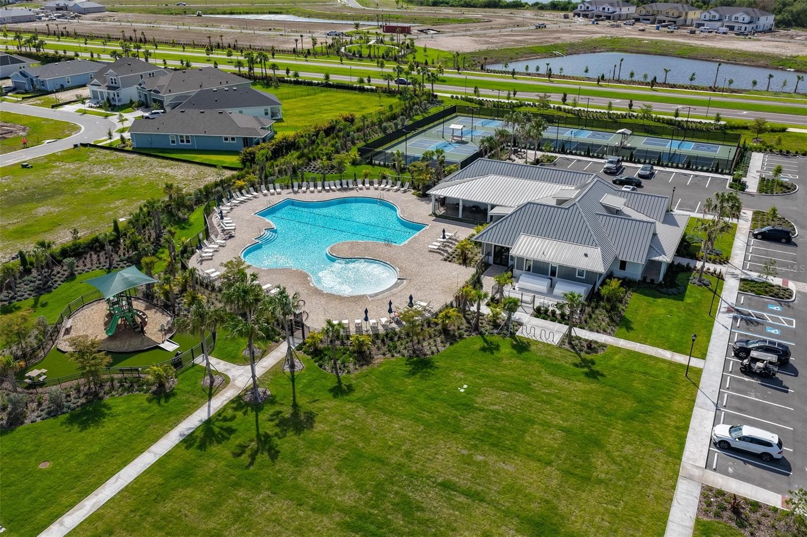 Waterset amenity - 6107 GOLDEN BEACH DR, APOLLO BEACH