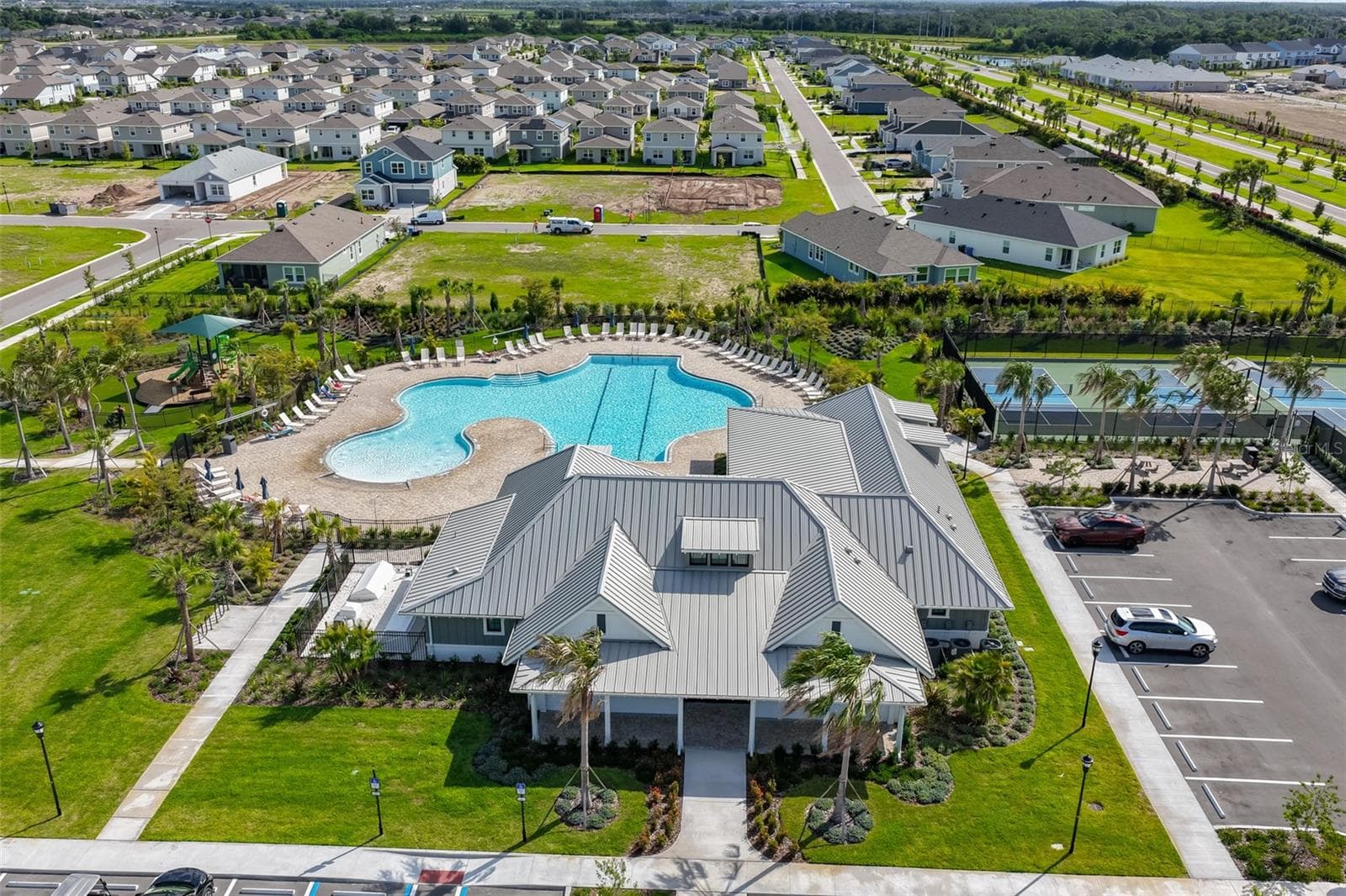 Waterset amenity - 6107 GOLDEN BEACH DR, APOLLO BEACH