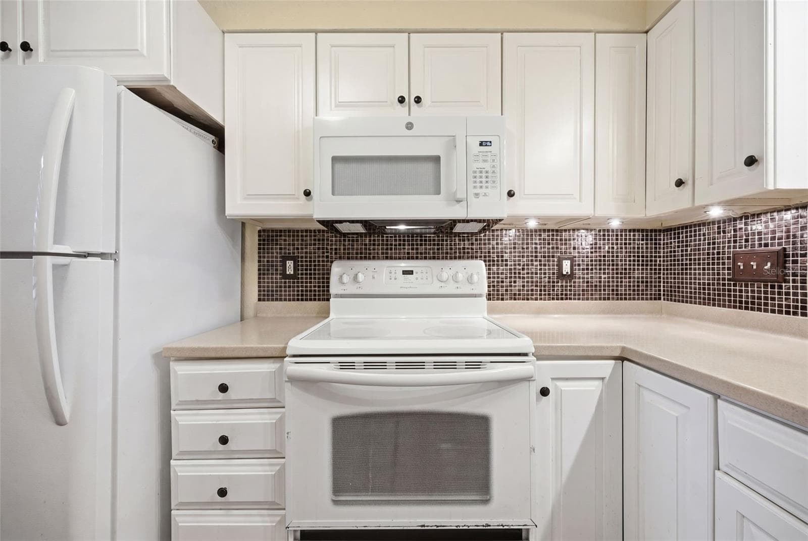Condominium at 1802 MARINER DR E #25, TARPON SPRINGS, photo 7 of 43