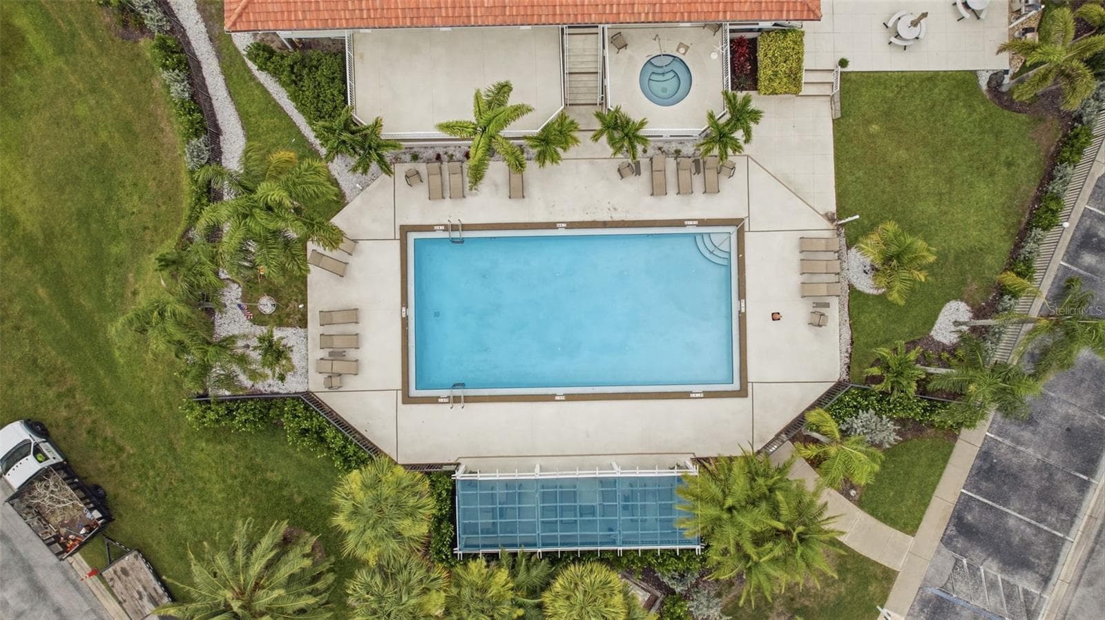Condominium at 1802 MARINER DR E #25, TARPON SPRINGS, photo 34 of 43