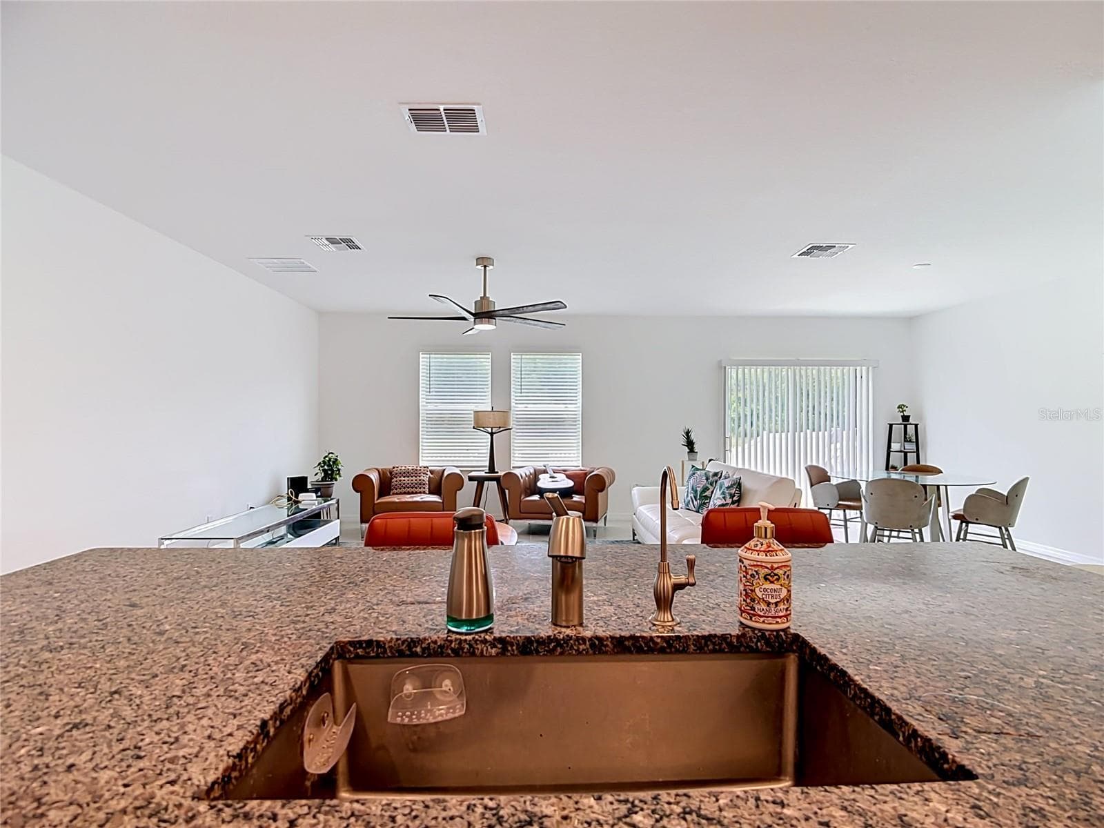 Single Family Residence at 1633 RED LOOP, LAKELAND, photo 5 of 60