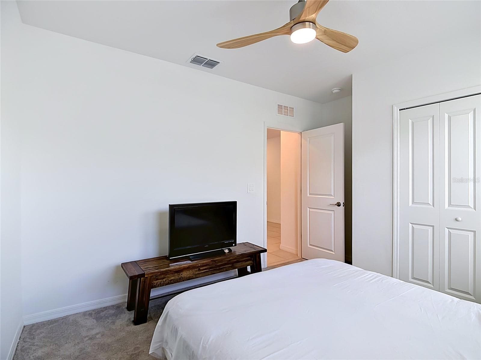 Single Family Residence at 1633 RED LOOP, LAKELAND, photo 17 of 60