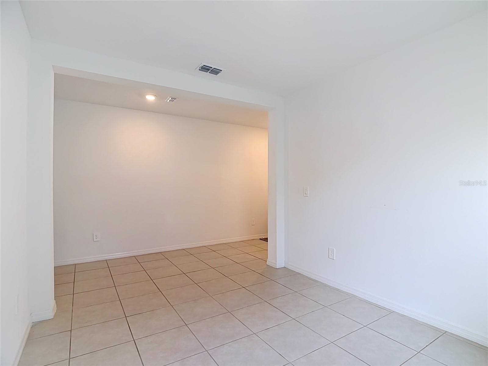 Single Family Residence at 1633 RED LOOP, LAKELAND, photo 21 of 60