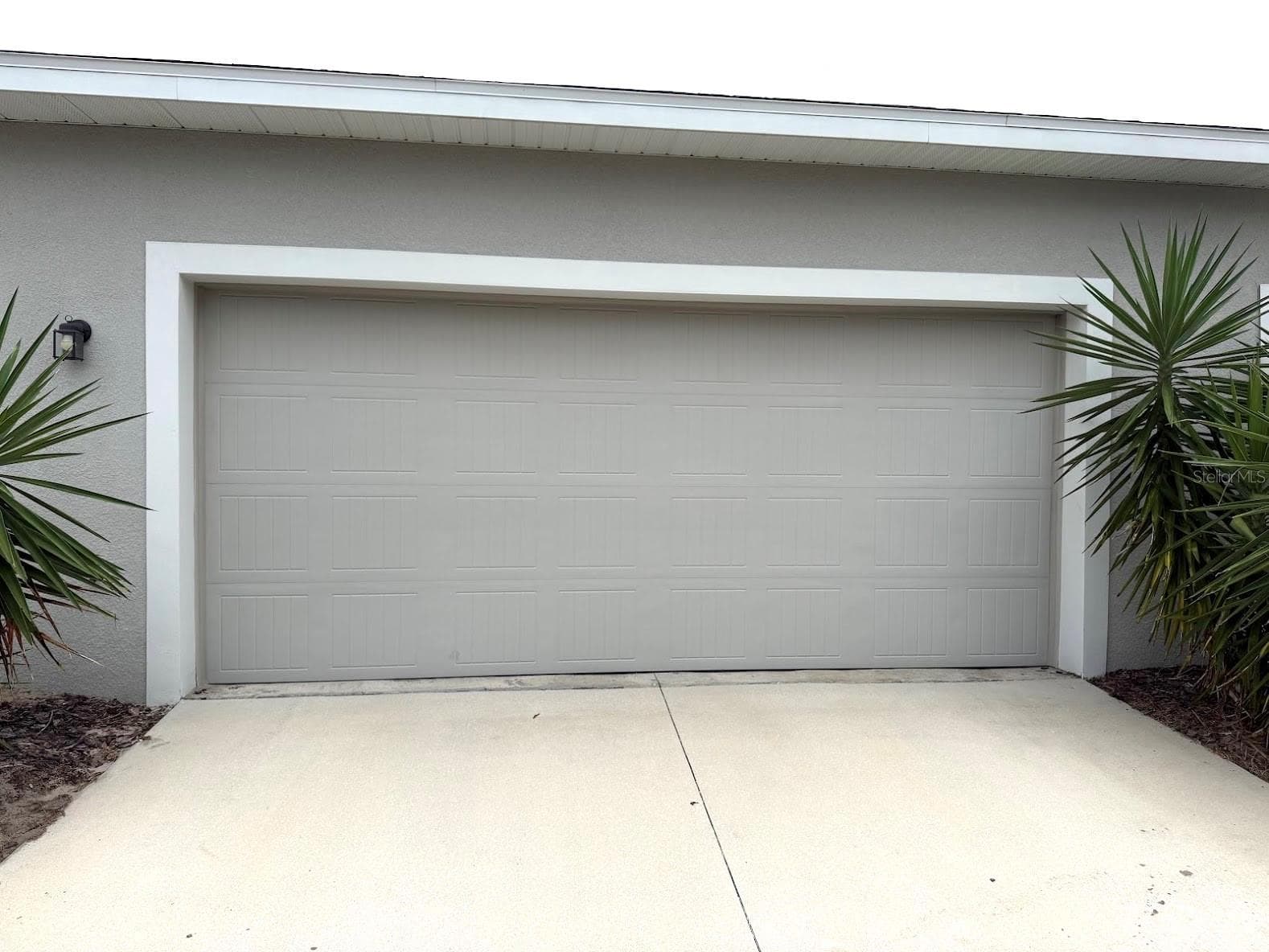 Two Car Garage - 15084 CARAVAN AVE, ODESSA