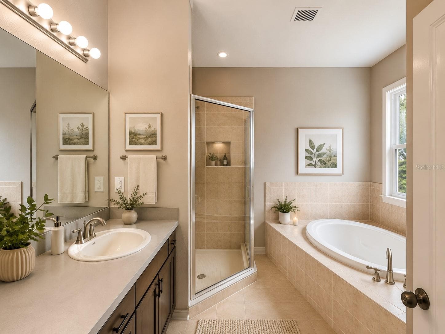 Single Family Residence at 1124 FENNEL GREEN DR, SEFFNER, photo 12 of 15