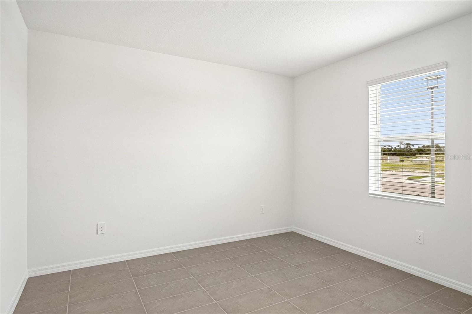 Single Family Residence at 4606 OUTHAUL RUN, PALMETTO, photo 14 of 38