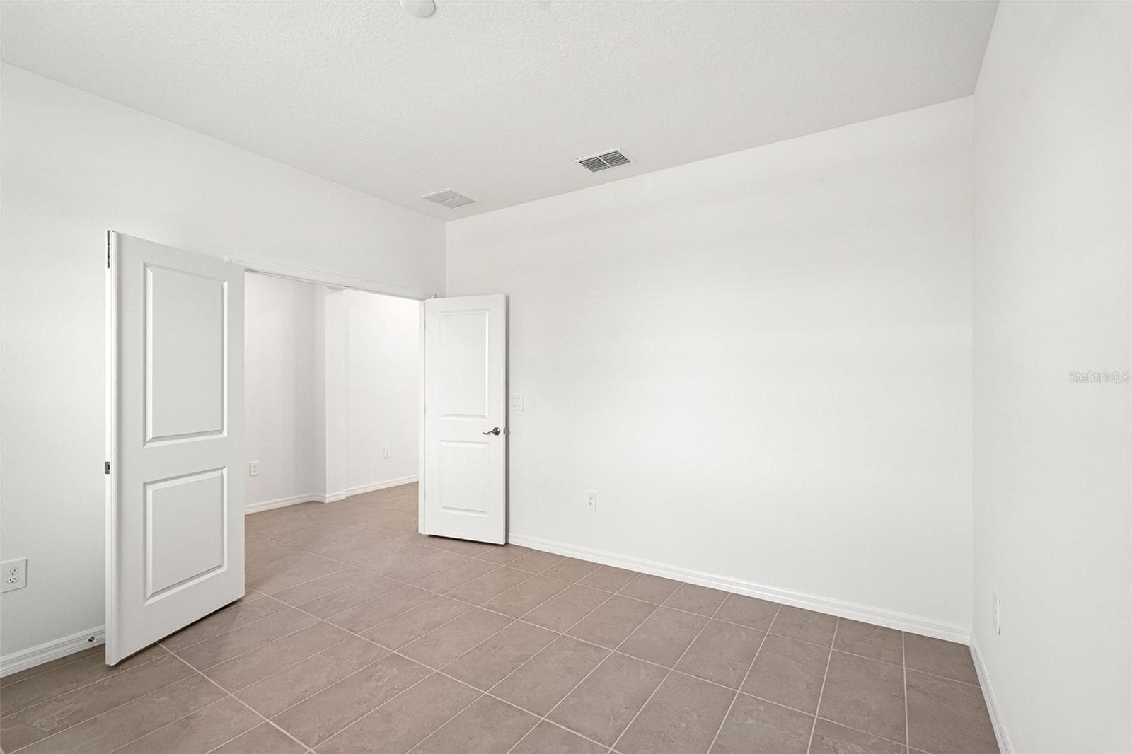 Single Family Residence at 4606 OUTHAUL RUN, PALMETTO, photo 18 of 38