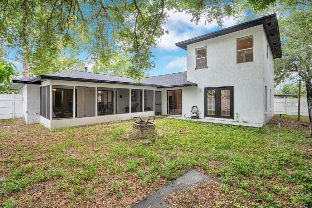 Single Family Residence at 5533 PENTAIL CIR, TAMPA, photo 3 of 37