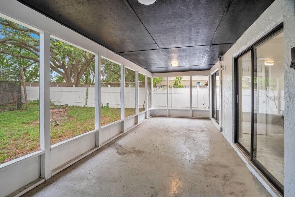 Single Family Residence at 5533 PENTAIL CIR, TAMPA, photo 4 of 37