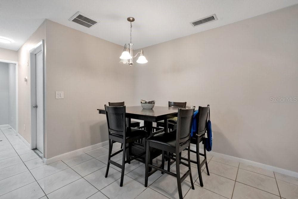 Single Family Residence at 5533 PENTAIL CIR, TAMPA, photo 13 of 37