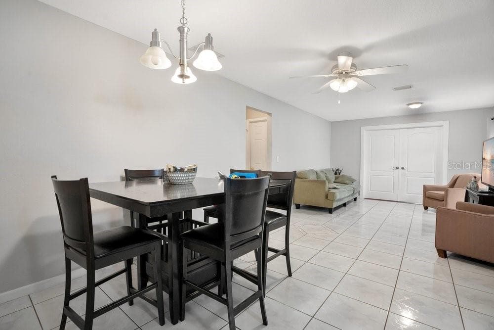 Single Family Residence at 5533 PENTAIL CIR, TAMPA, photo 14 of 37