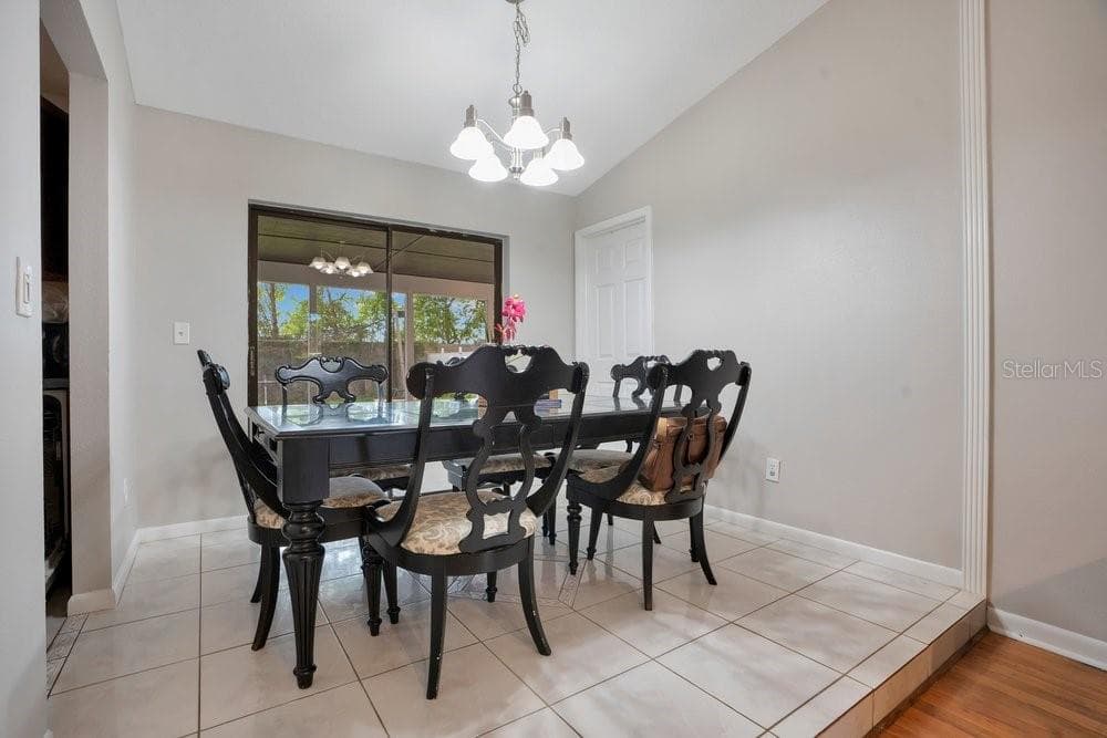 Single Family Residence at 5533 PENTAIL CIR, TAMPA, photo 17 of 37