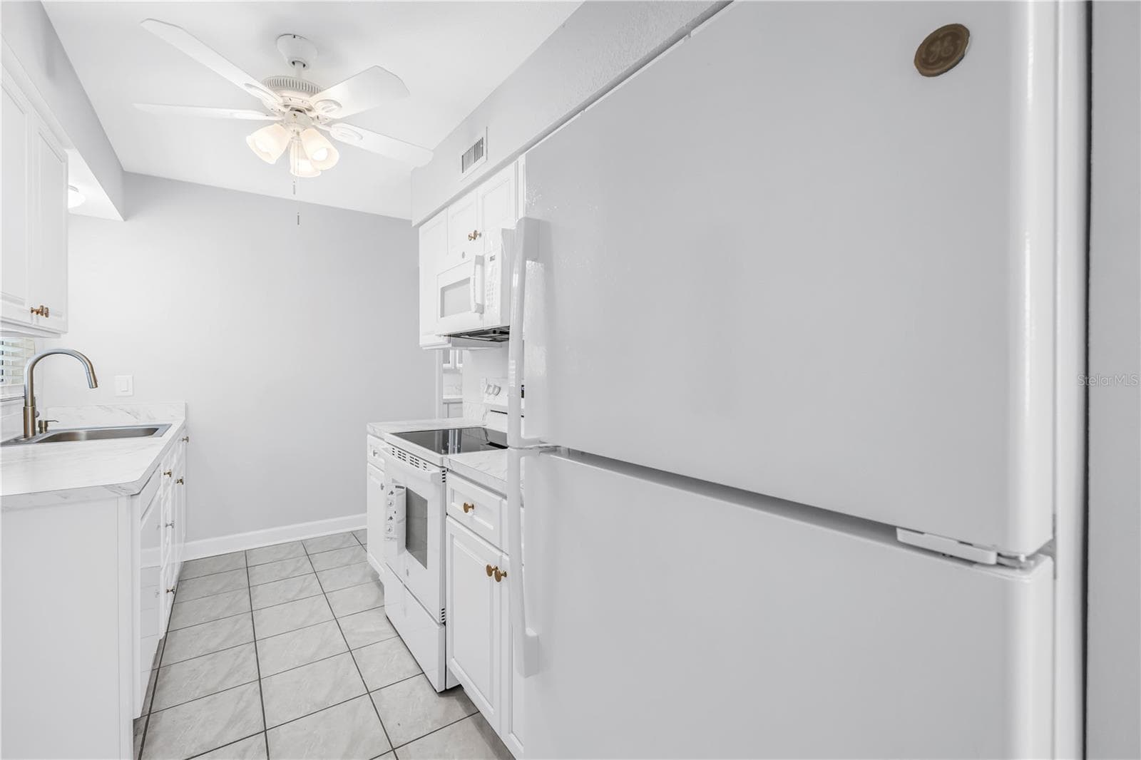Condominium at 6960 SUNSET DR S #1A, SOUTH PASADENA, photo 13 of 34