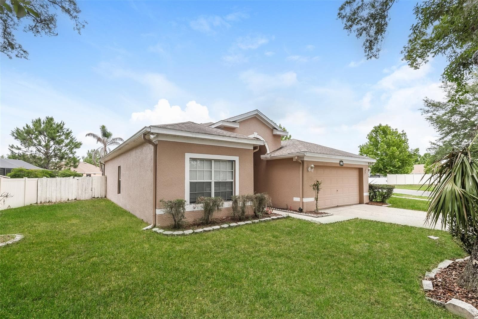 814 COADE STONE DR