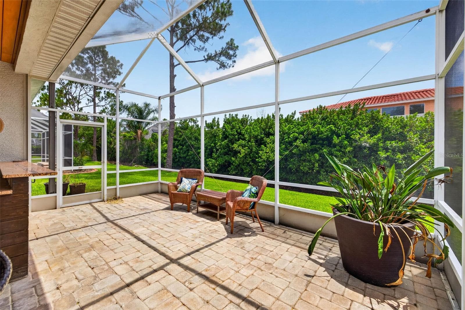 Single Family Residence at 18127 HERON WALK DR, TAMPA, photo 32 of 46