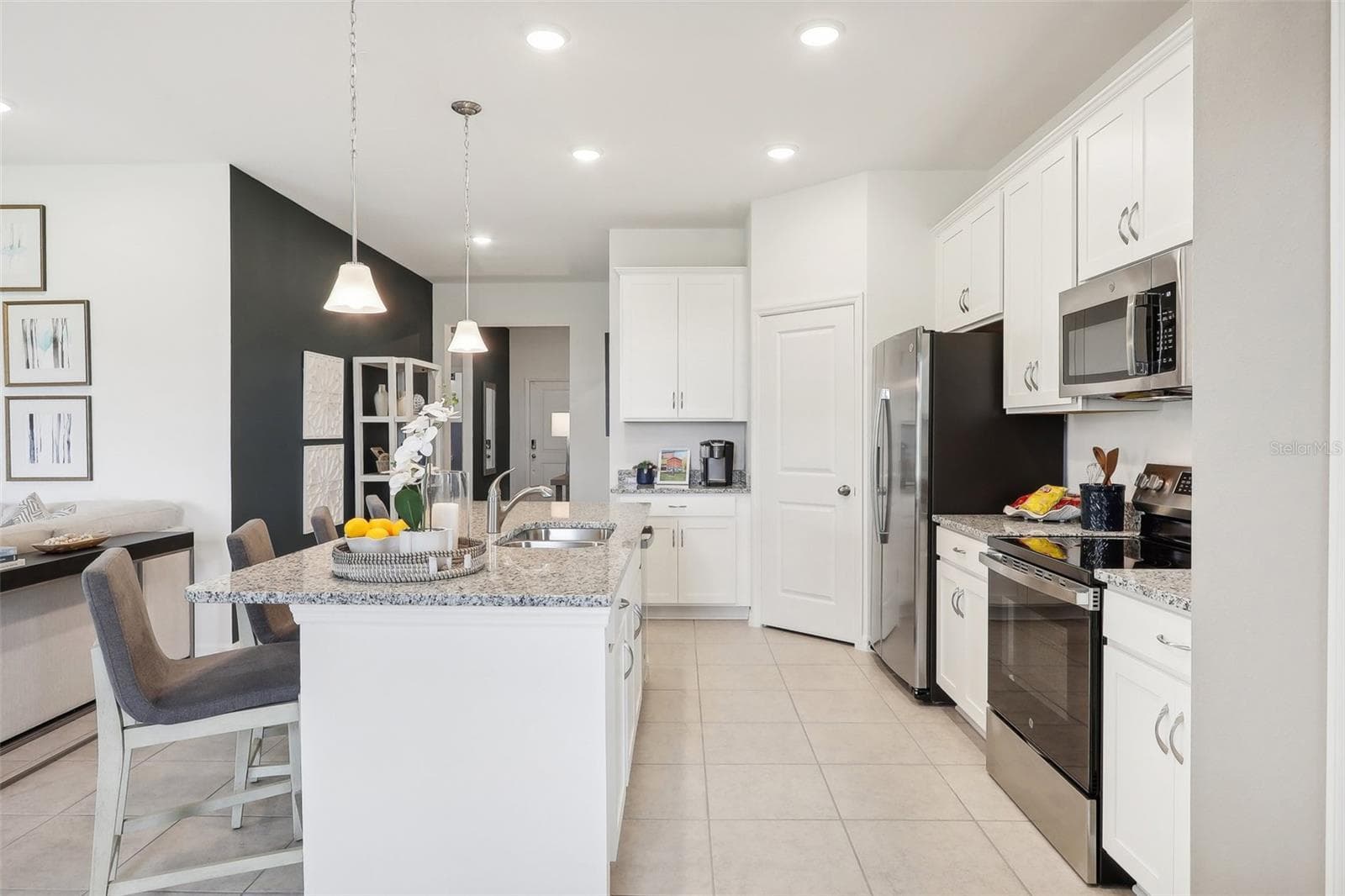 Single Family Residence at 9517 STARLING LOOP, LEESBURG, photo 5 of 42