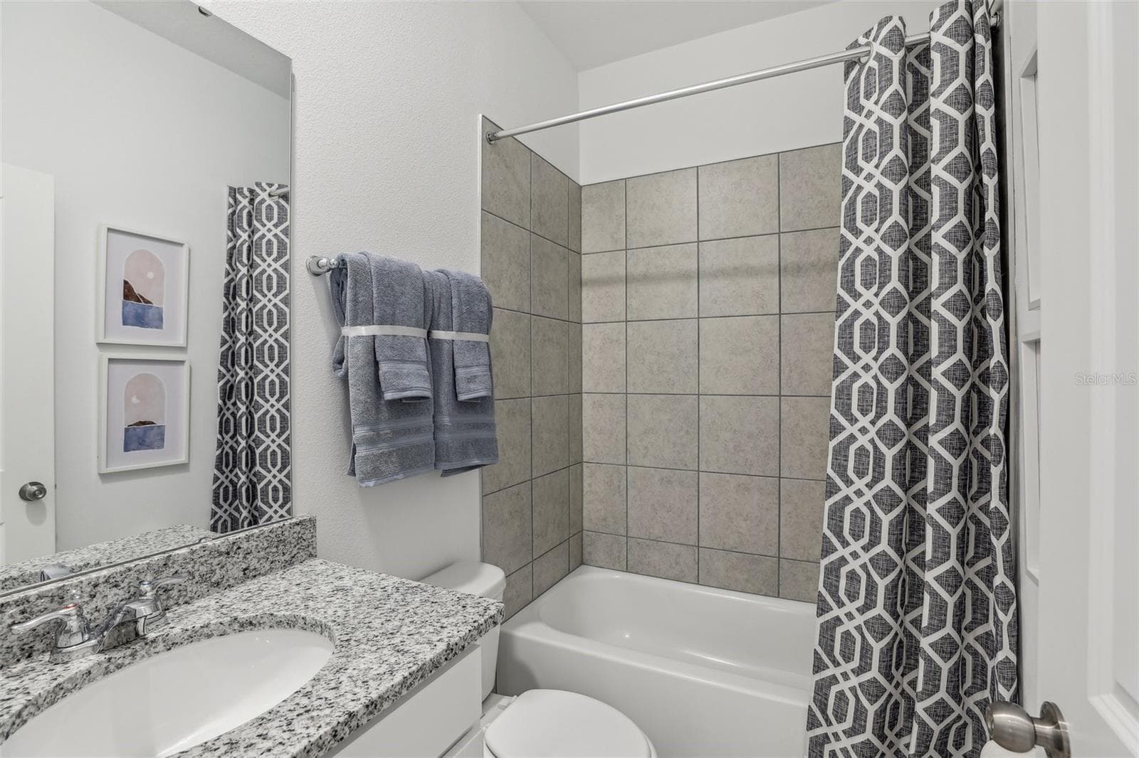 Single Family Residence at 9517 STARLING LOOP, LEESBURG, photo 25 of 42