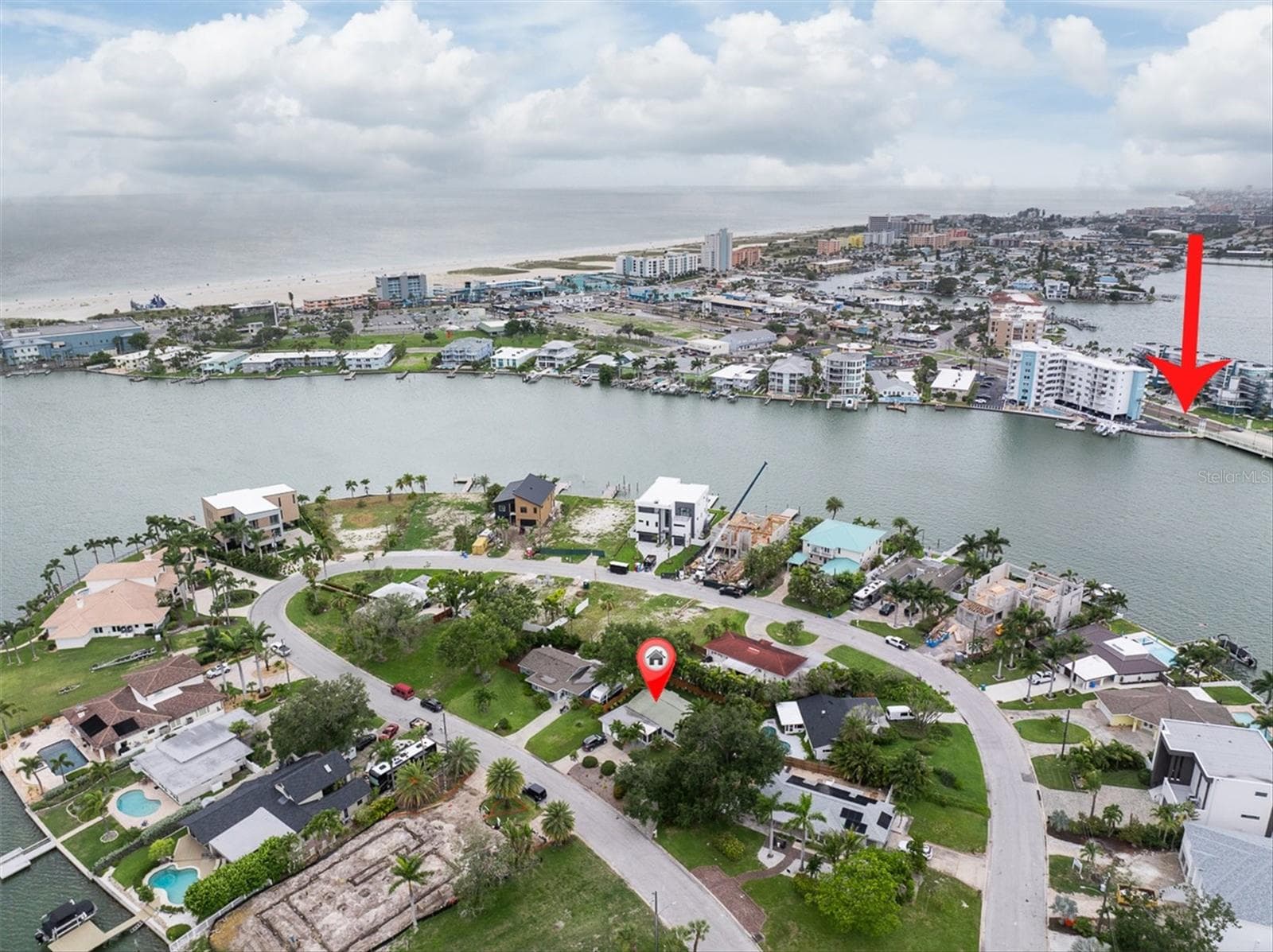 Continuation of safe pathway to beach and restaurants, about a mile - 55A DOLPHIN DR, TREASURE ISLAND
