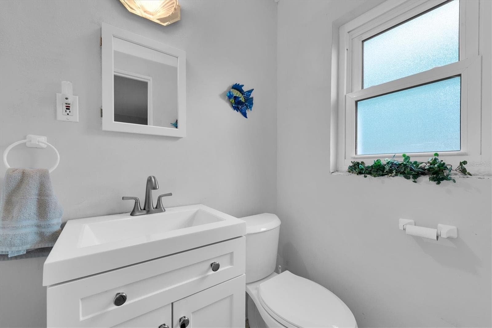 Half Bath - 55A DOLPHIN DR, TREASURE ISLAND
