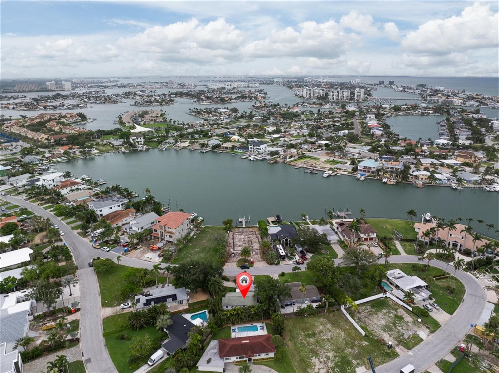 Single Family Residence at 55A DOLPHIN DR, TREASURE ISLAND, photo 33 of 36