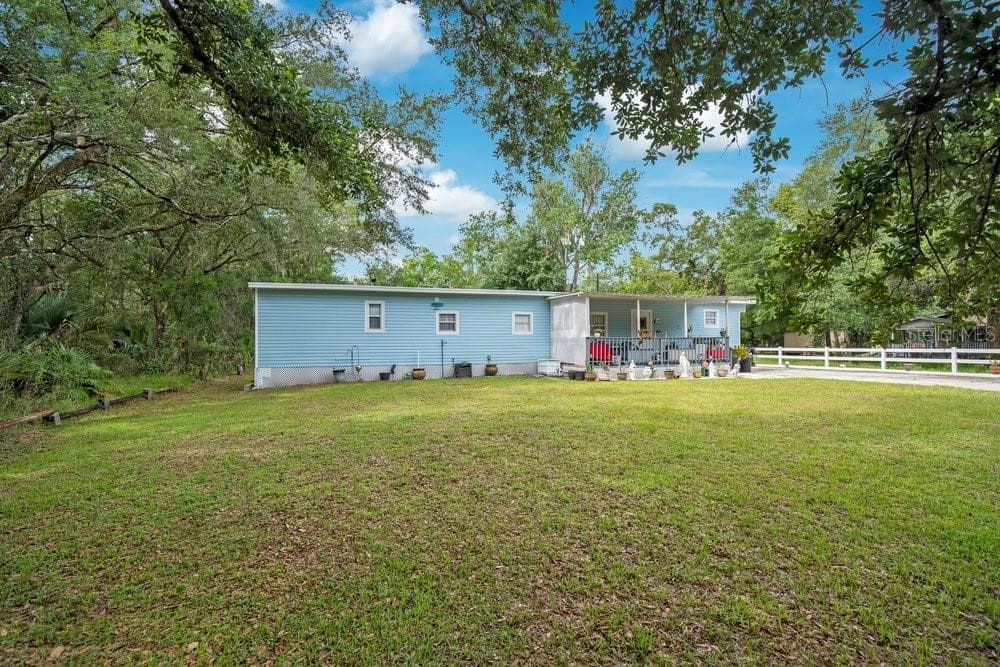 Mobile Home at 18222 LYNBROOK RD, ORLANDO, photo 2 of 45