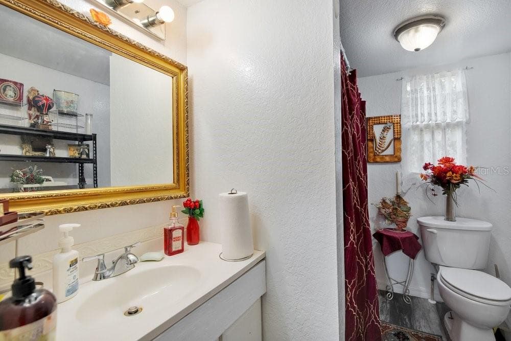 Mobile Home at 18222 LYNBROOK RD, ORLANDO, photo 14 of 45