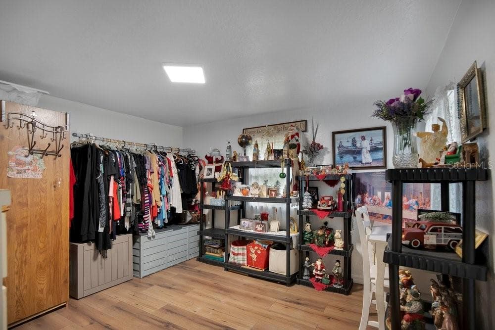 Mobile Home at 18222 LYNBROOK RD, ORLANDO, photo 15 of 45