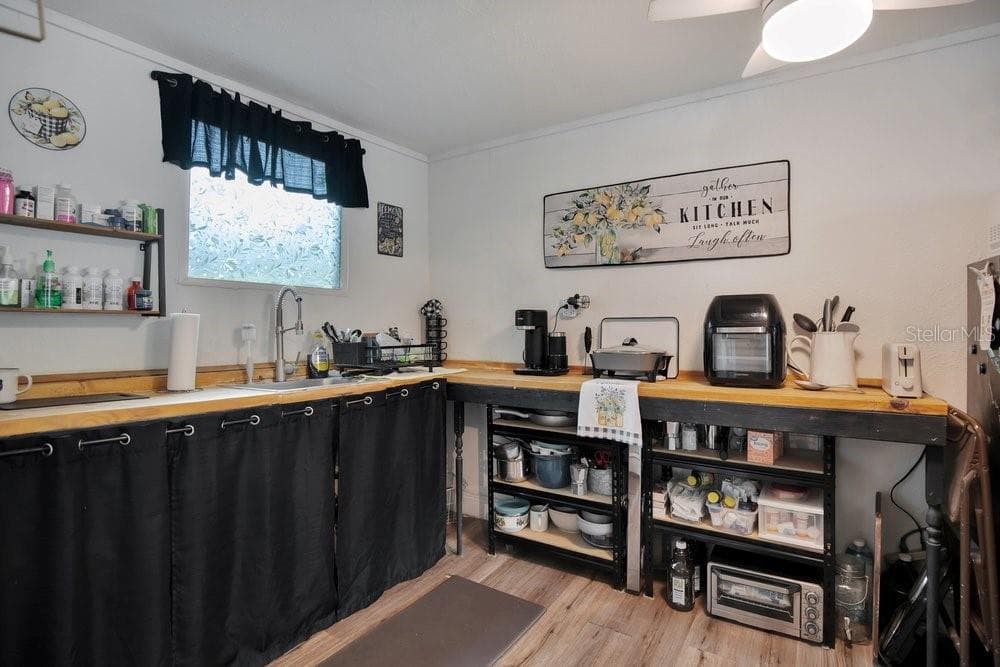 Mobile Home at 18222 LYNBROOK RD, ORLANDO, photo 18 of 45