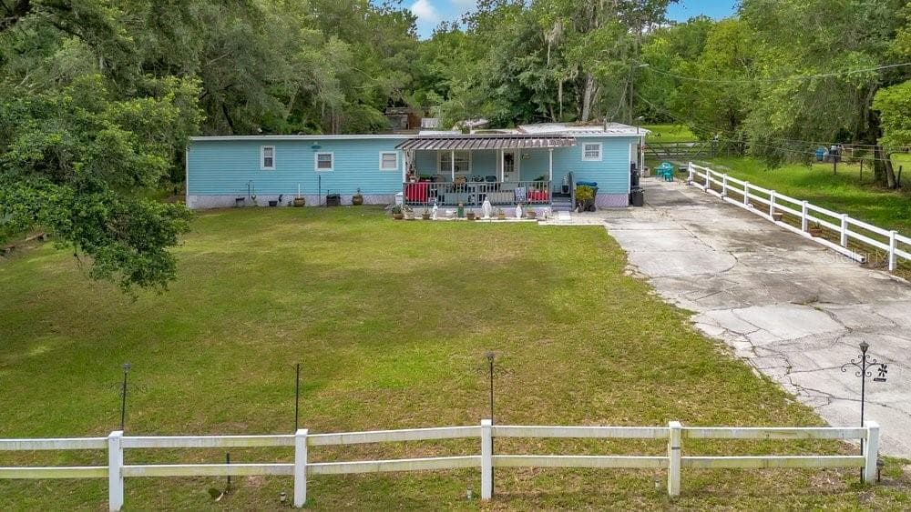 Mobile Home at 18222 LYNBROOK RD, ORLANDO, photo 38 of 45
