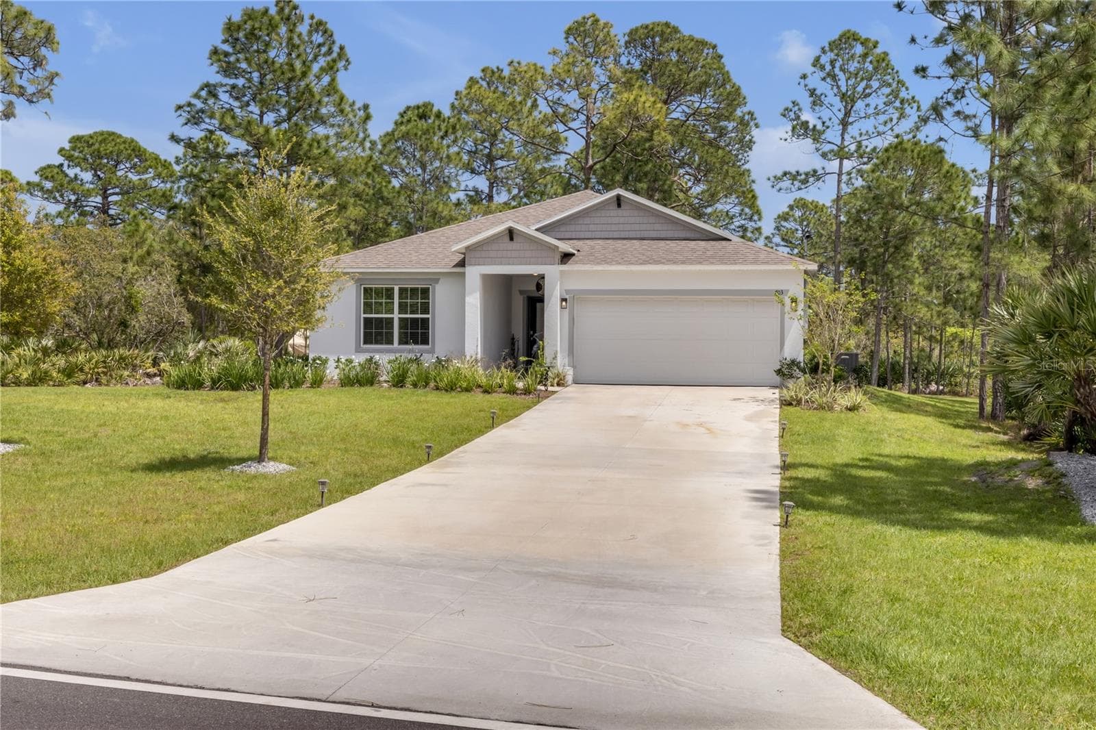 Nice Long Driveway - 703 VOLCO RD, EDGEWATER